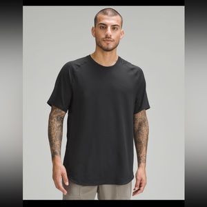 Men lululemon License to train t-shirt (black)